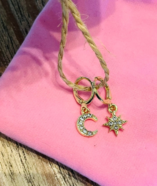 Boucles d’Oreilles Lune & Étoile ✨