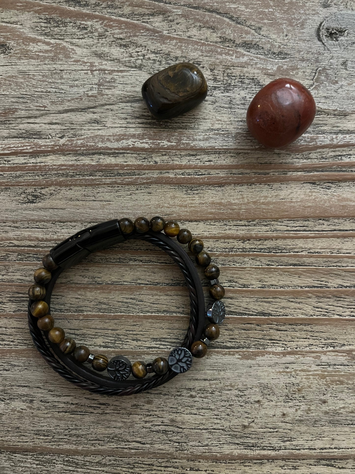 Bracelet Koru — Cuir Brun & Œil de Tigre