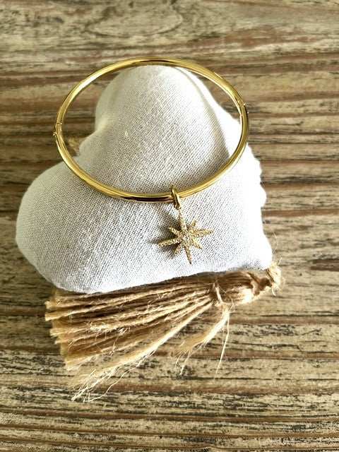 ✨ Bracelet Manchette Étoile du Nord – Or & Blanc