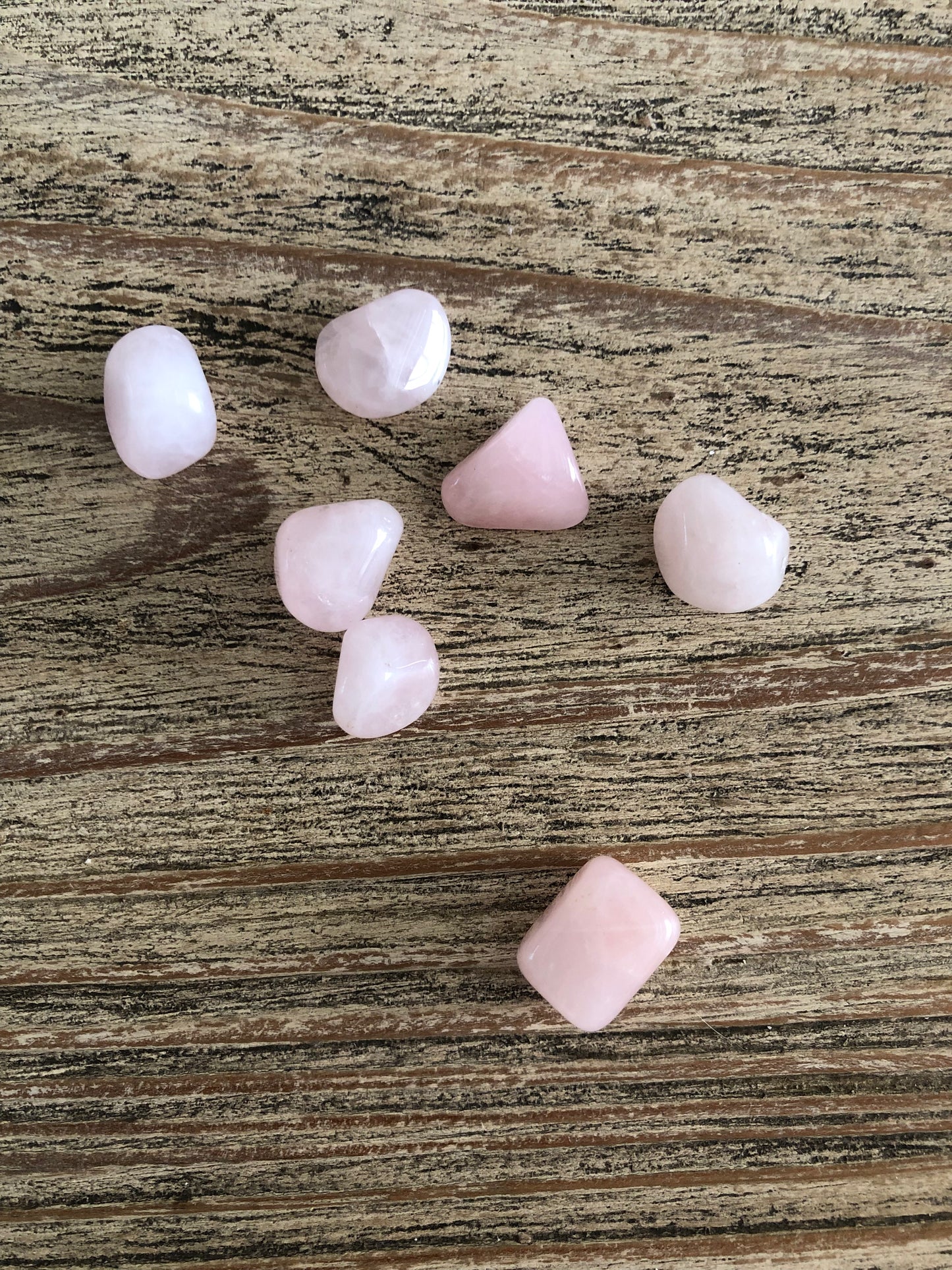 💗 Pierre roulée – Quartz Rose