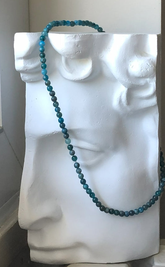 💙 Collier Boule Apatite Bleue A – 4 mm