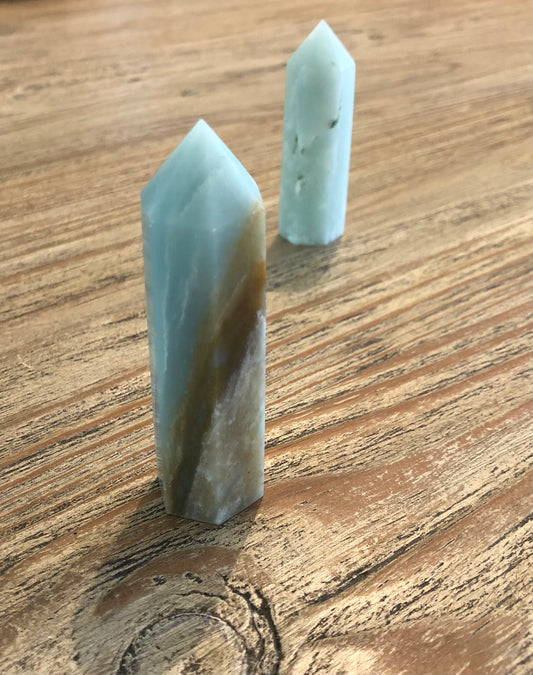 🌈 Pointe polie Amazonite multicolore – Brésil – A (50 à 80 g)