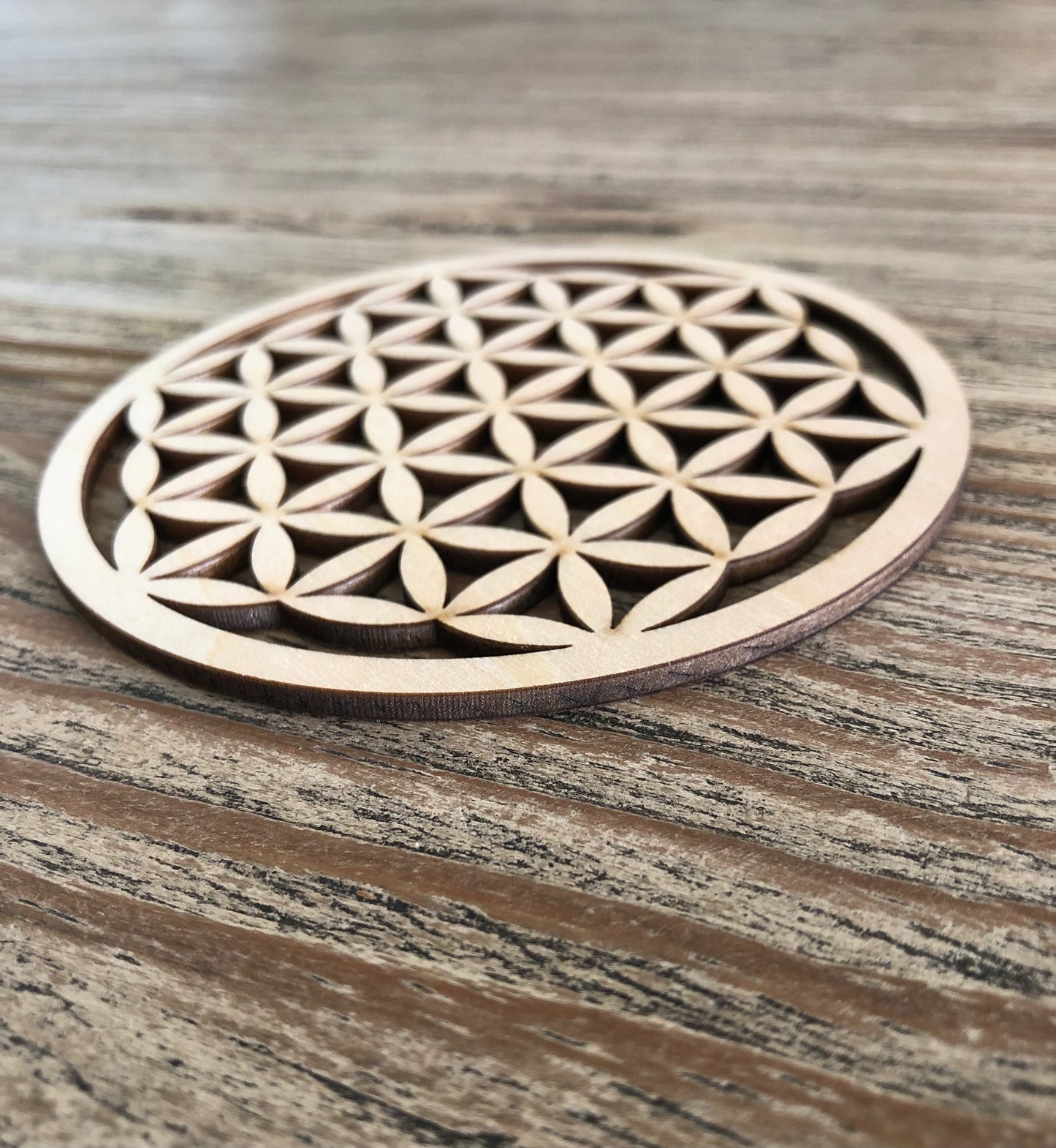 ✨ Plaque en Bois – Fleur de Vie Découpée - 100 mm
