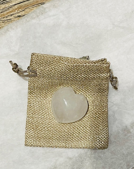 Galet Cœur 40mm — Cristal de Roche A